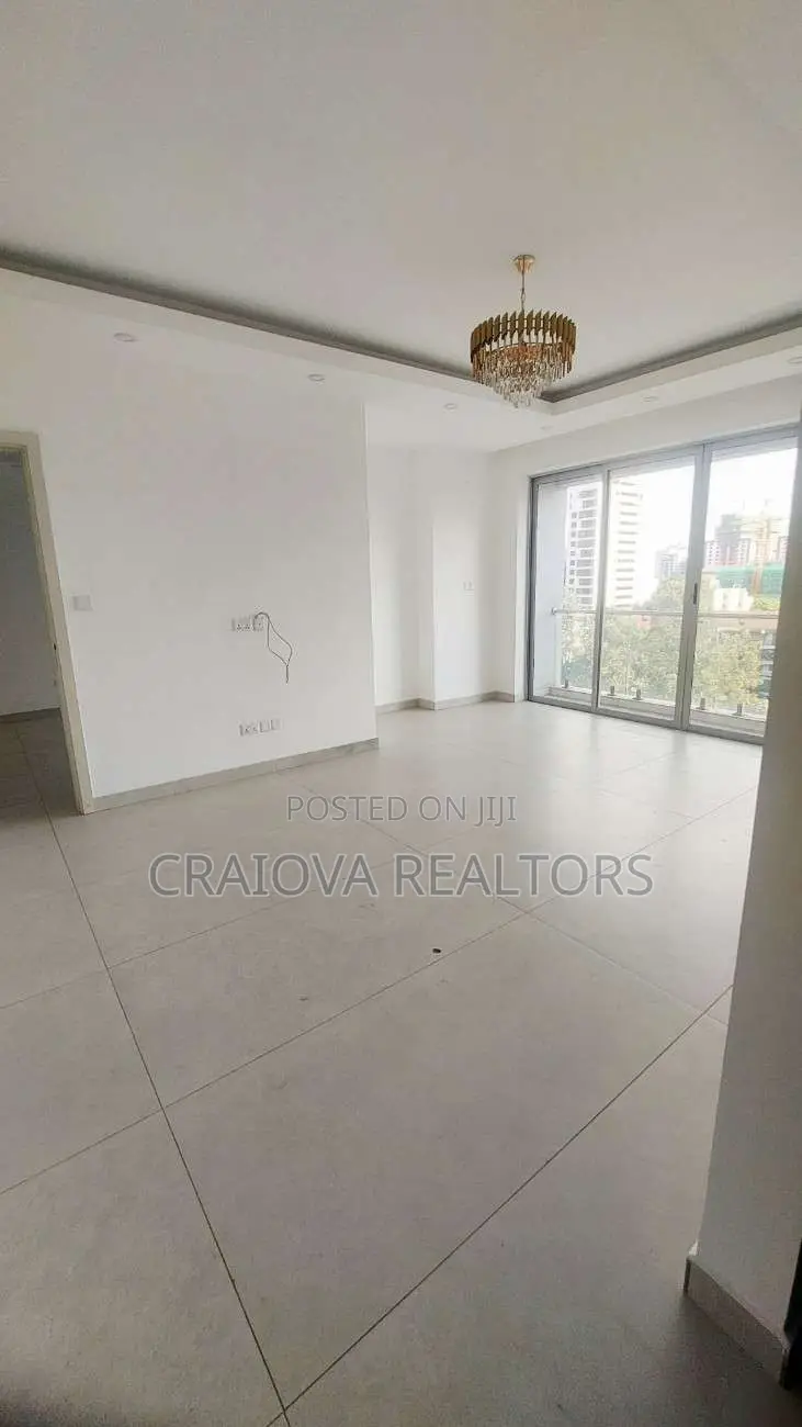 4bdrm Duplex in Spring Valley for rent