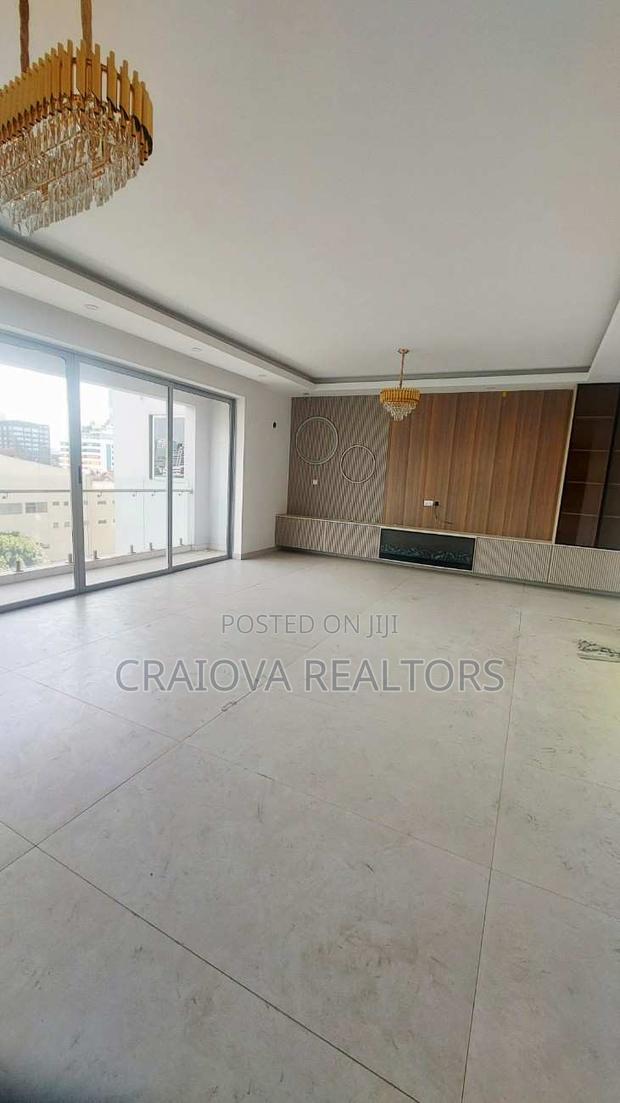 4bdrm Duplex in Spring Valley for sale