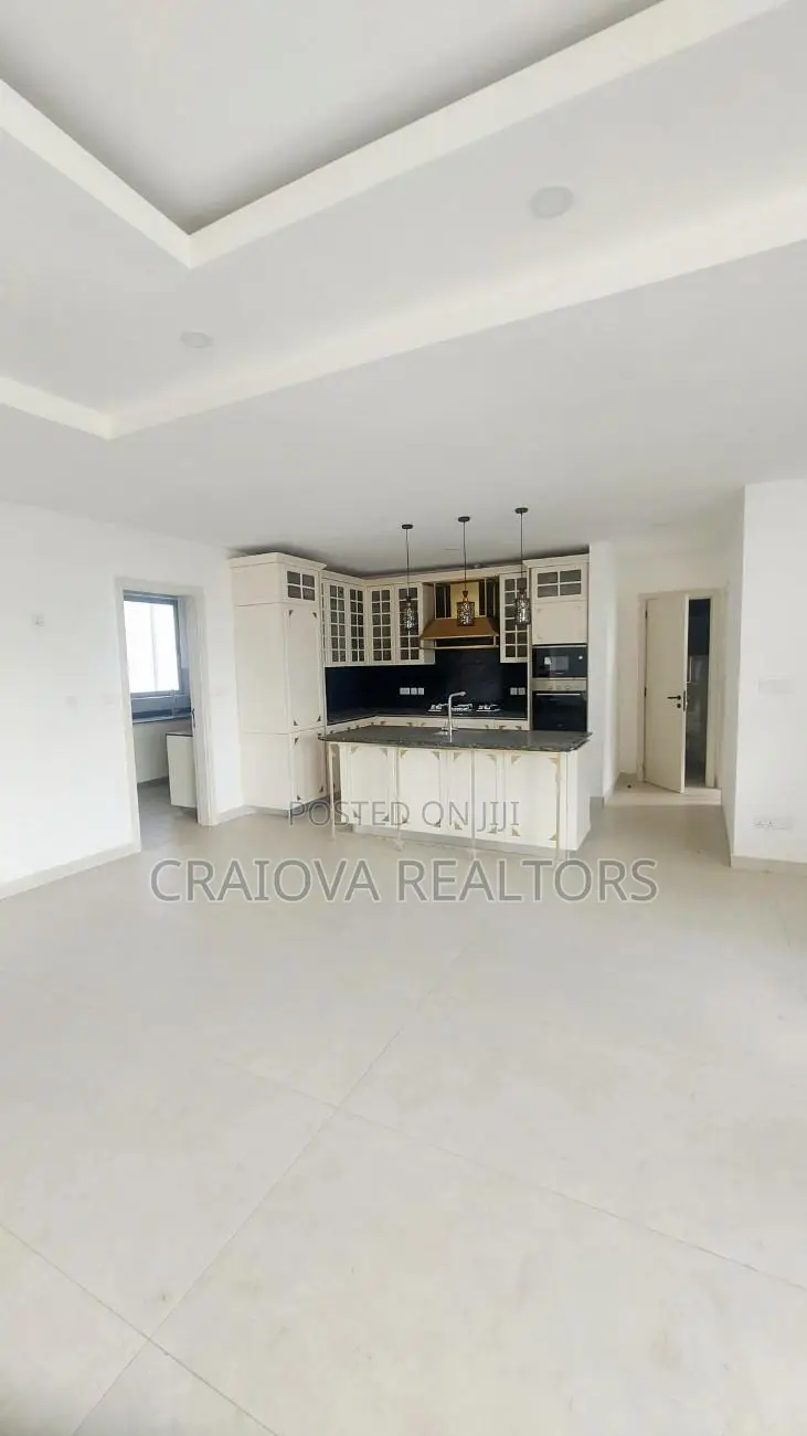 4bdrm Duplex in Spring Valley for sale