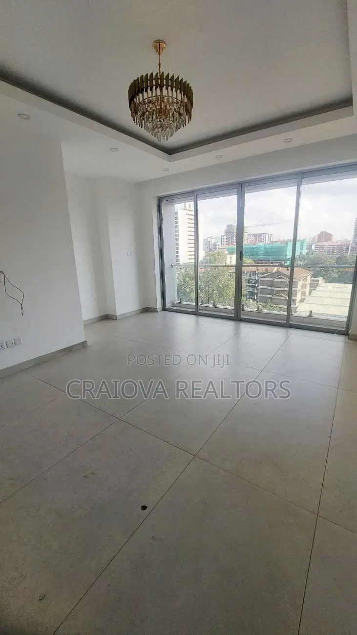 4bdrm Duplex in Spring Valley for sale