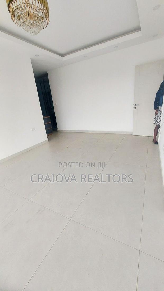 4bdrm Duplex in Spring Valley for rent - thumbnail 9