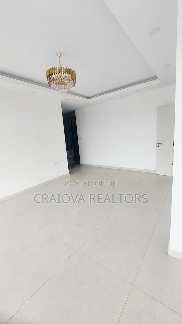4bdrm Duplex in Spring Valley for rent - thumbnail 10