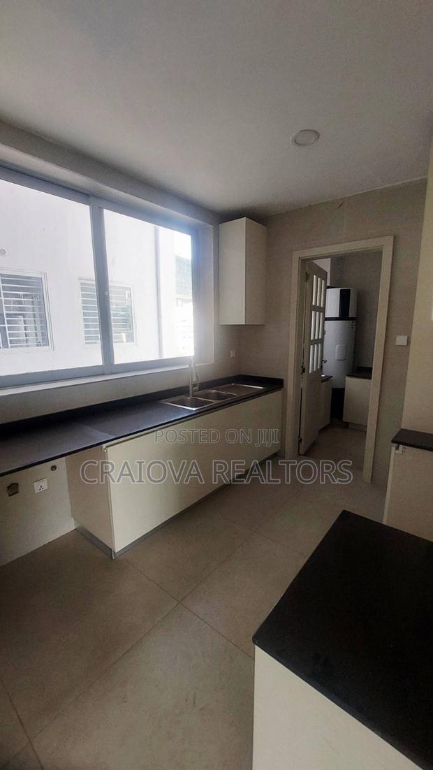 4bdrm Duplex in Spring Valley for rent - thumbnail 5