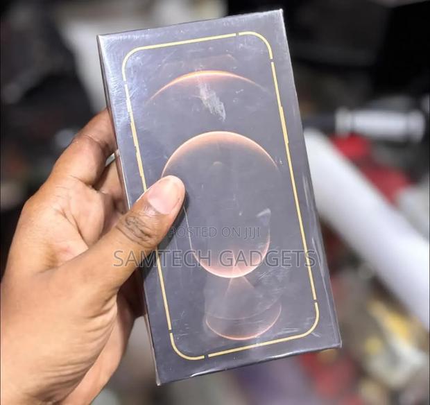 New Apple iPhone 12 Pro 256 GB Gold - thumbnail 3