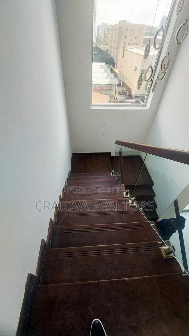 4bdrm Duplex in Spring Valley for sale - thumbnail 8