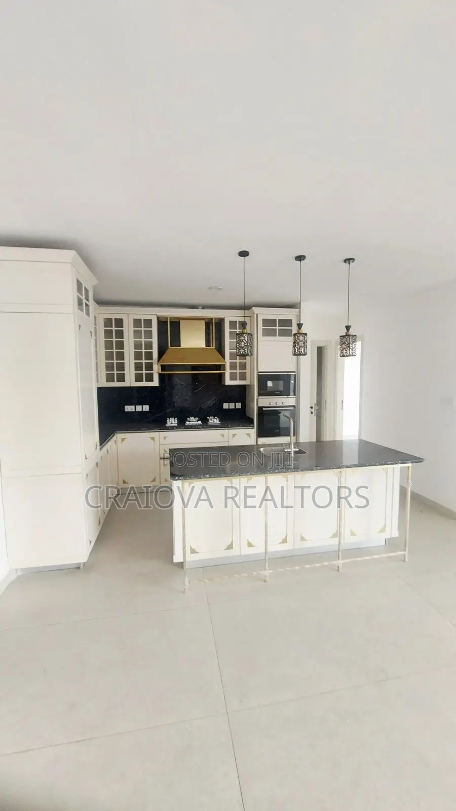4bdrm Duplex in Spring Valley for sale