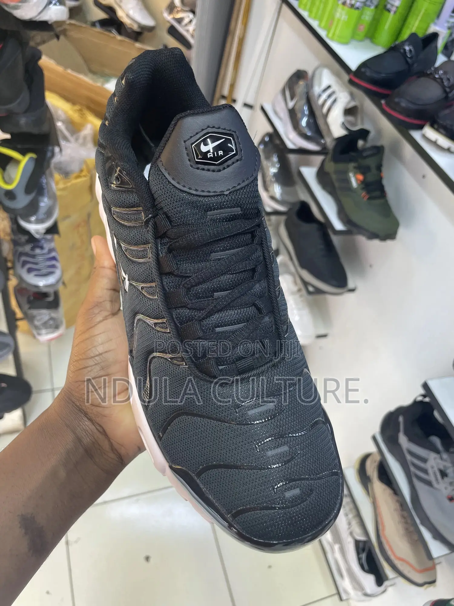New Design Nike Tn Sneakers