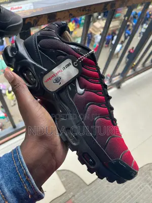 New Design Nike Tn Sneakers