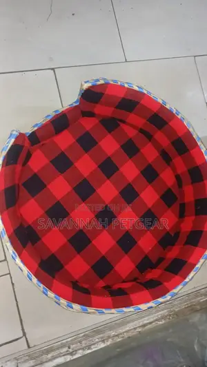 Maasai Pet Bed Checkered Shuka Fabric and a Woven Basket Rim -Size 26"