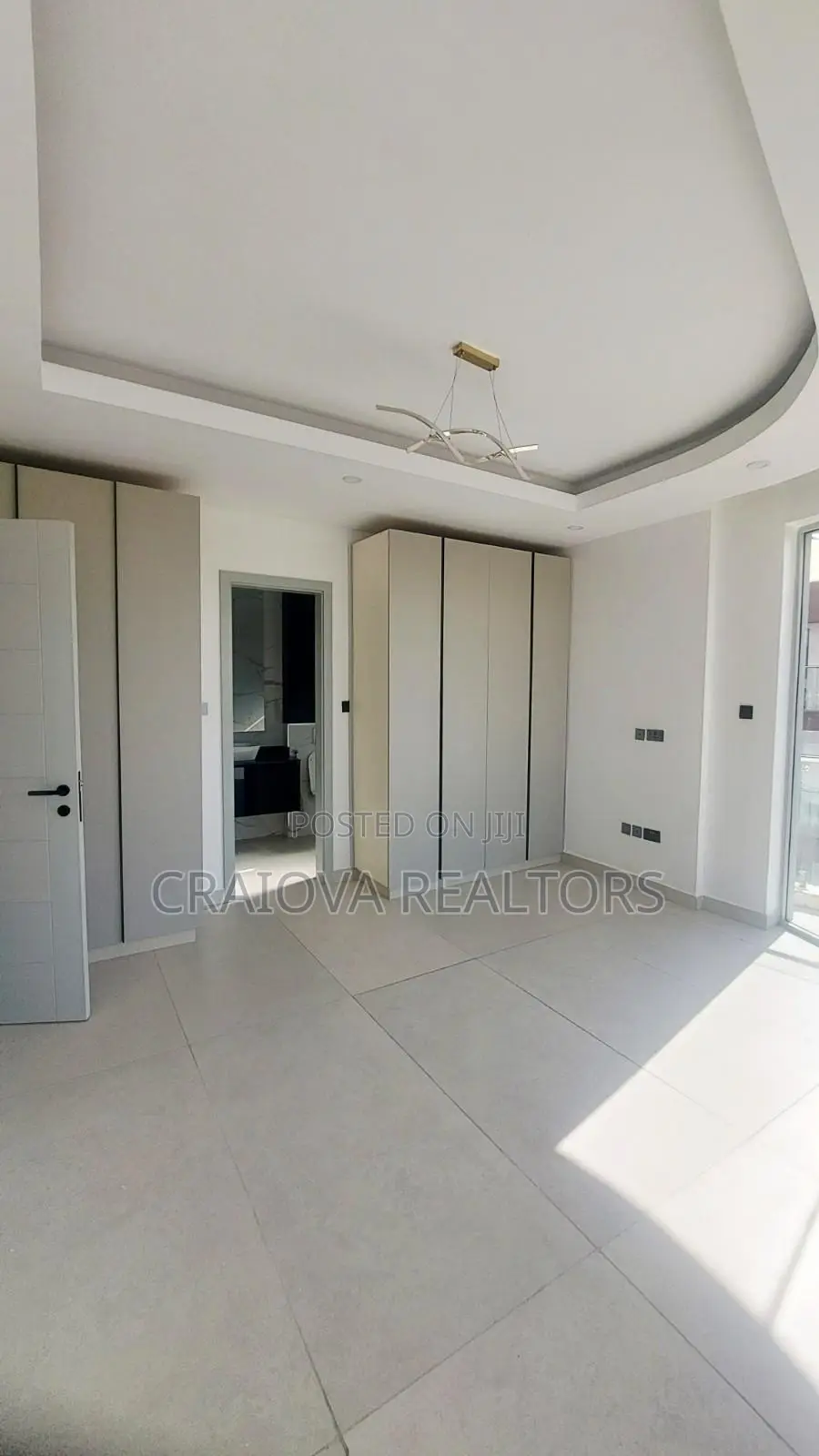 4bdrm Duplex in Spring Valley for rent