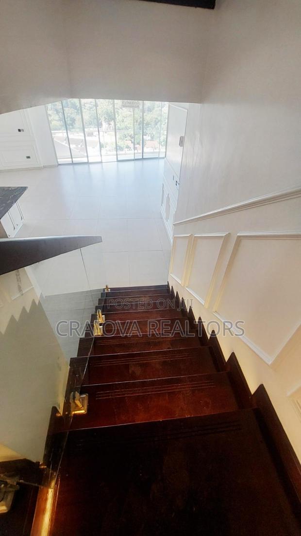 4bdrm Duplex in Spring Valley for rent - thumbnail 9