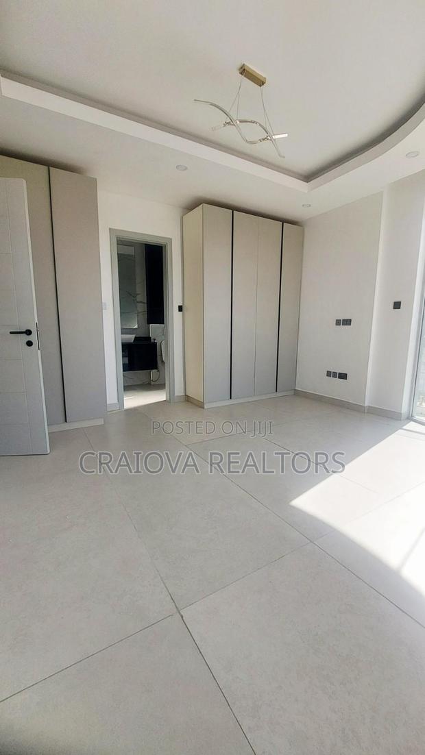 4bdrm Duplex in Spring Valley for rent - thumbnail 10