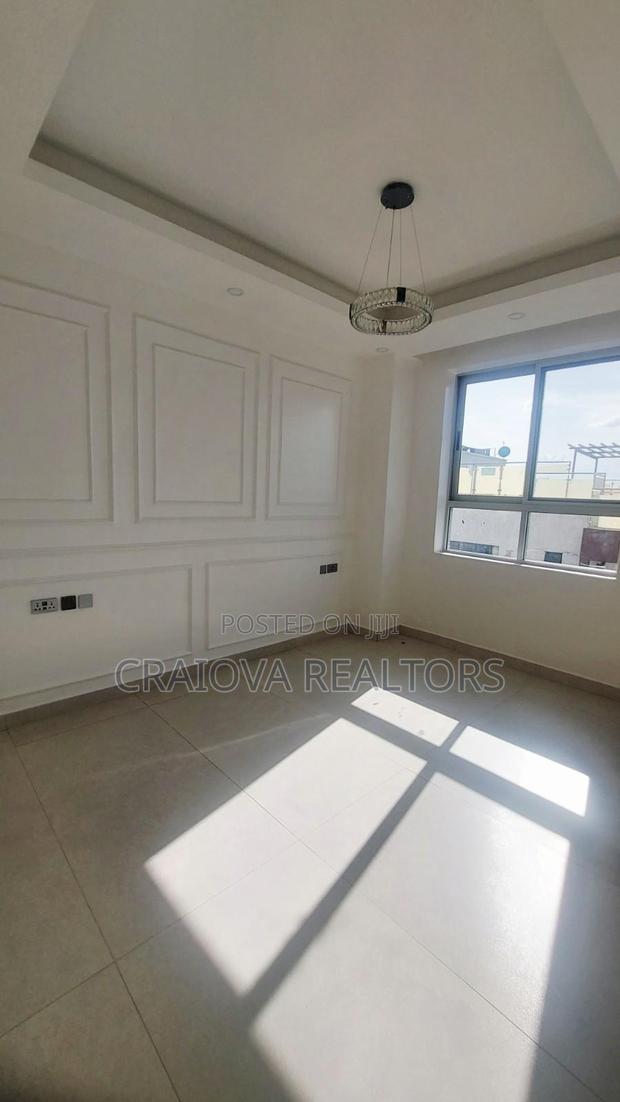 4bdrm Duplex in Spring Valley for rent - thumbnail 12