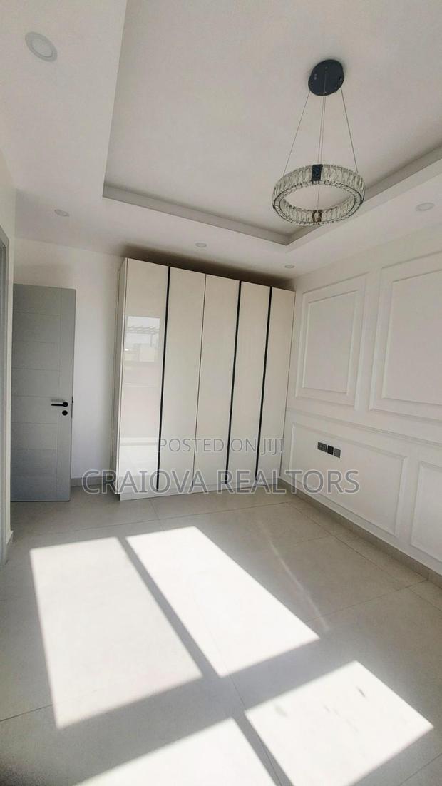 4bdrm Duplex in Spring Valley for rent - thumbnail 13