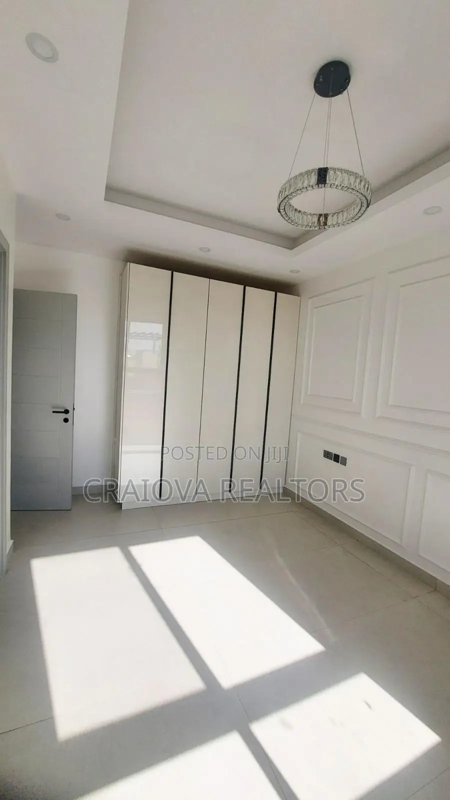4bdrm Duplex in Spring Valley for rent