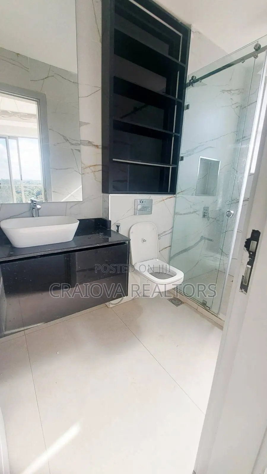4bdrm Duplex in Spring Valley for sale