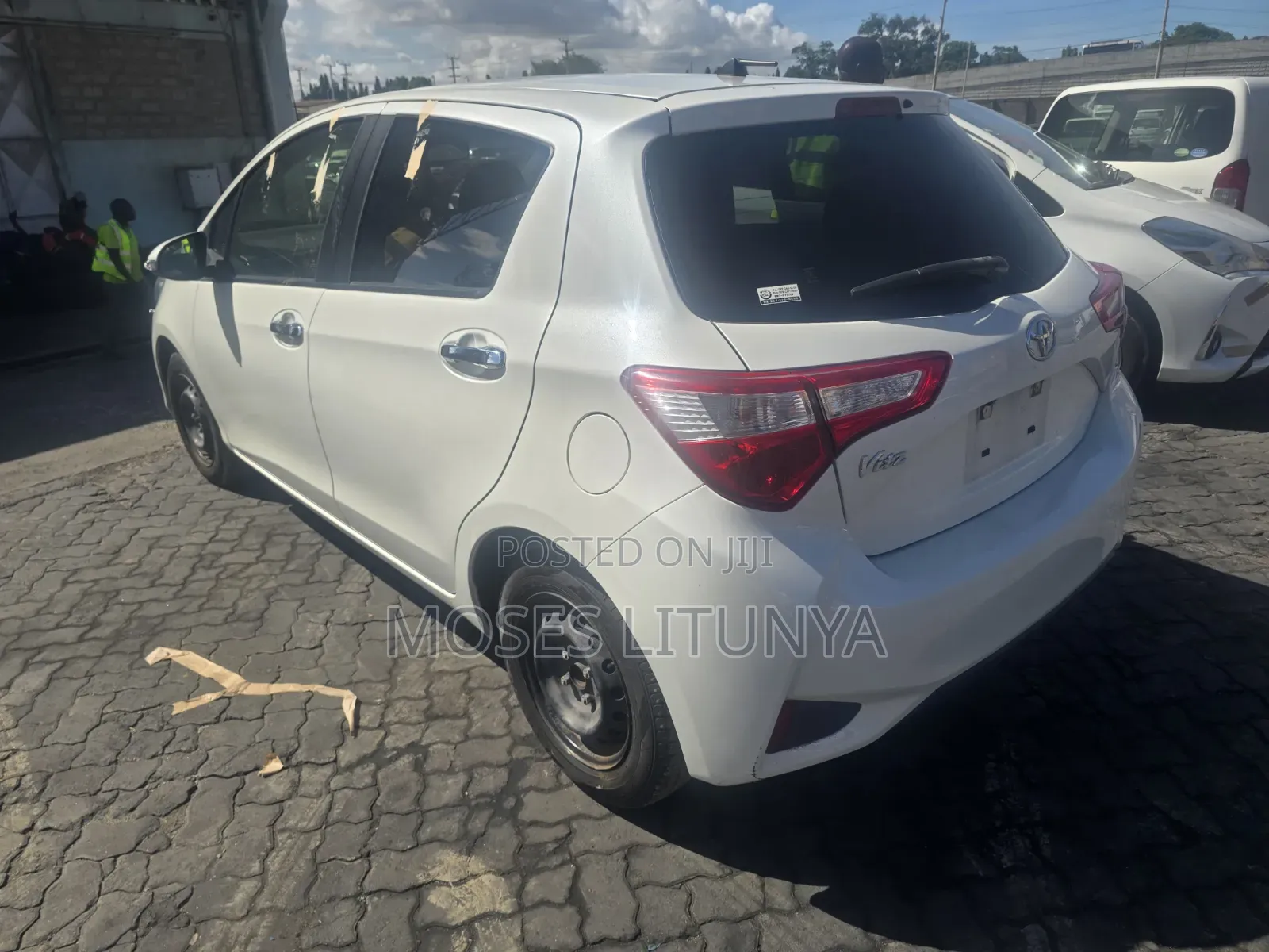 Toyota Vitz 1.3 FWD 5dr 2019 White