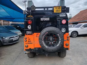 Land Rover Defender 1978 Orange