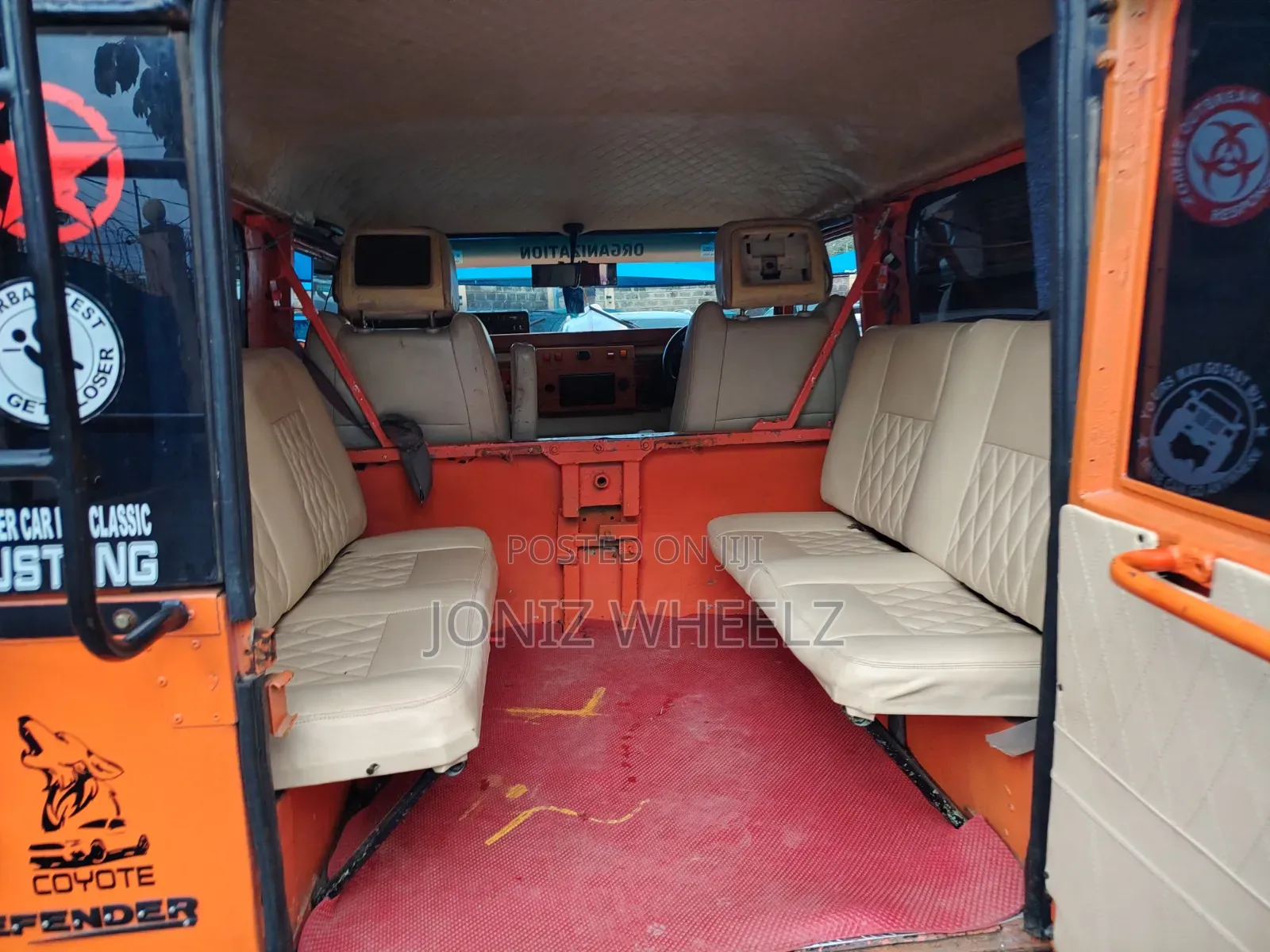Land Rover Defender 1978 Orange