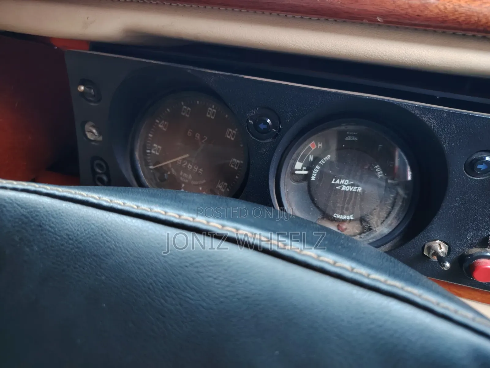 Land Rover Defender 1978 Orange