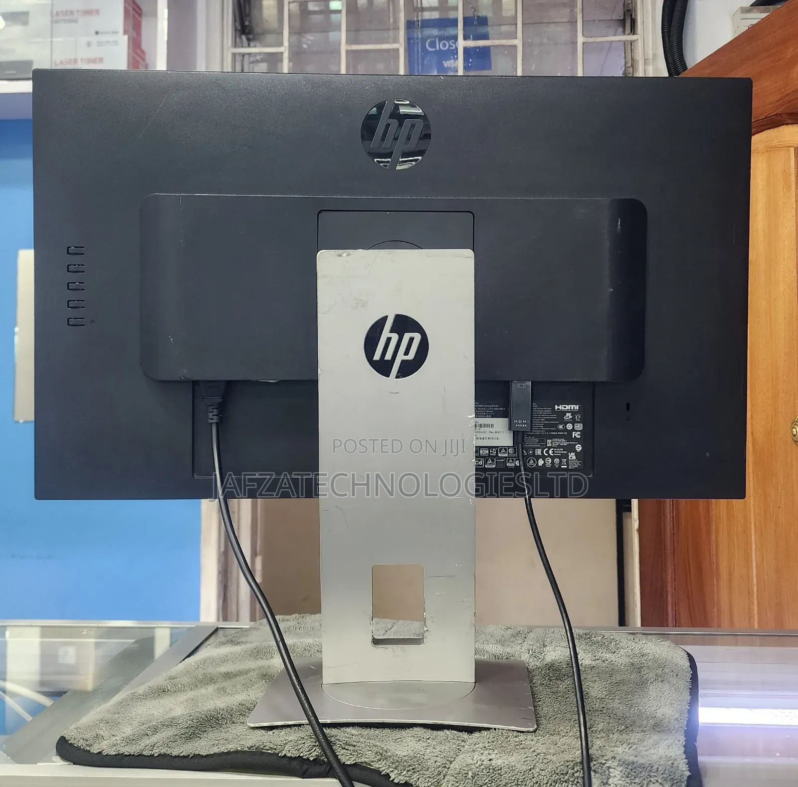 Hp X27q QHD Gaming Monitor- 27 Inch