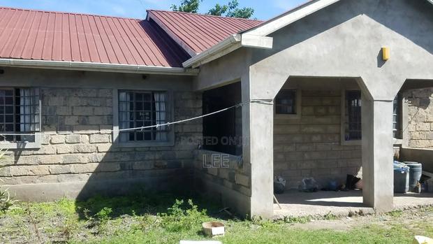 3bdrm Bungalow in Pioneer Estate, Viraj Area for sale