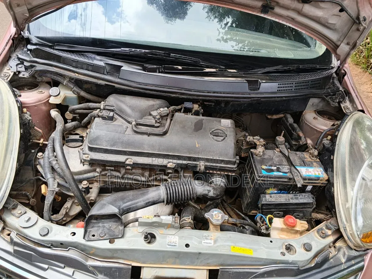 Nissan March 2010