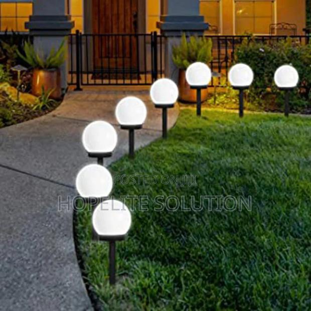 6 Pieces Outdoor Ball Solar Light - main view