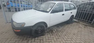 Toyota Corolla Station Wagon 1999 White