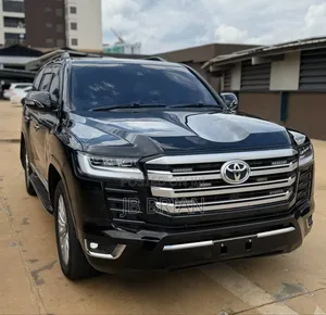 Toyota Land Cruiser 2017 Black