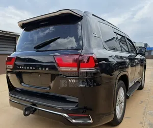 Toyota Land Cruiser 2017 Black