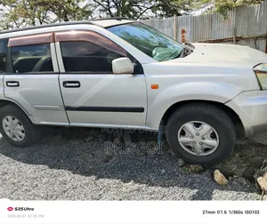 Nissan X-Trail 2.0 2004 Silver