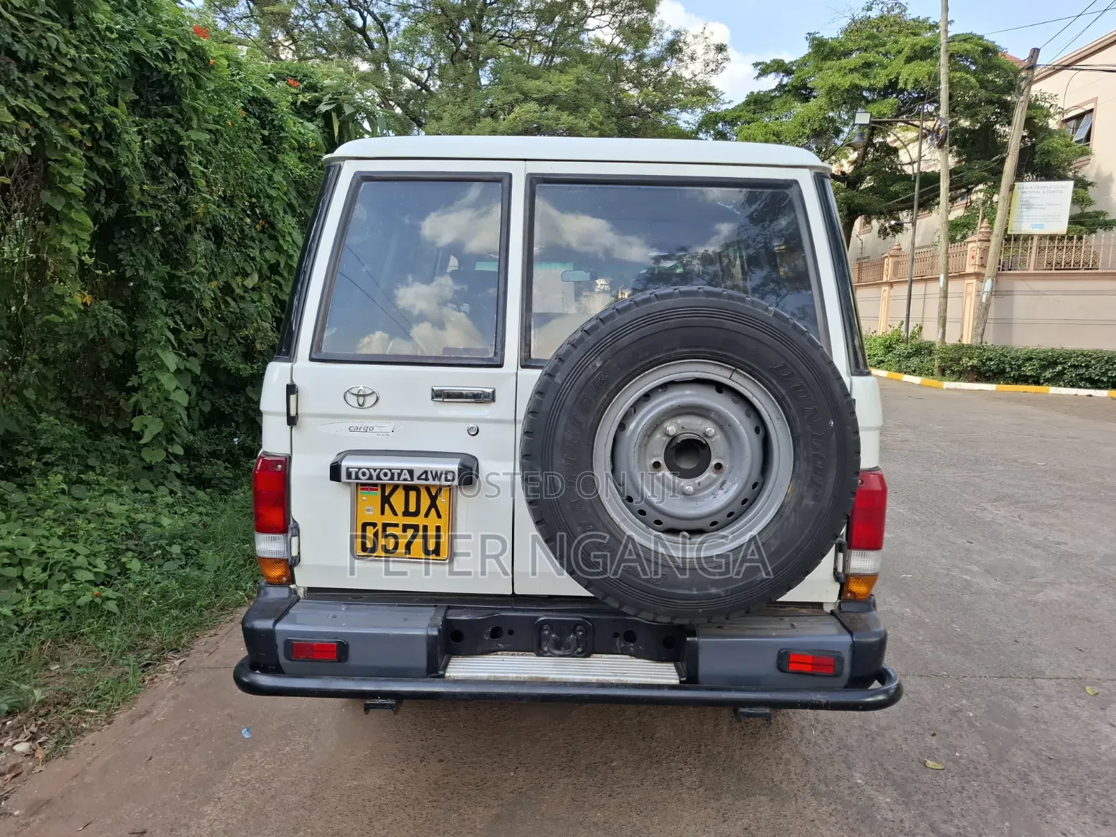 Toyota Land Cruiser 2013 White