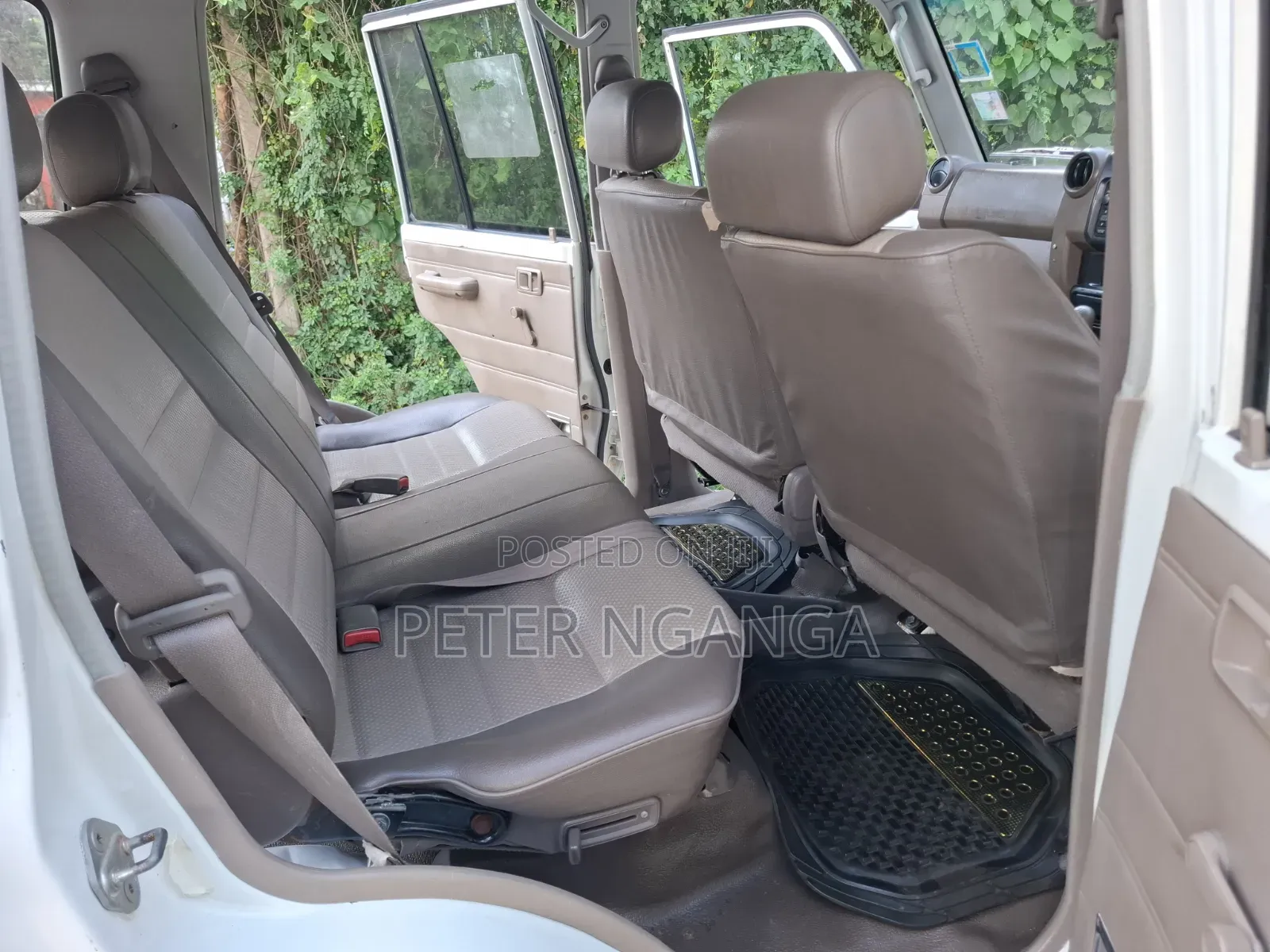 Toyota Land Cruiser 2013 White