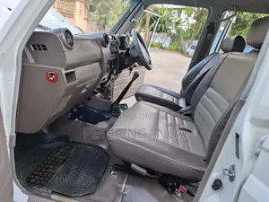 Toyota Land Cruiser 2013 White