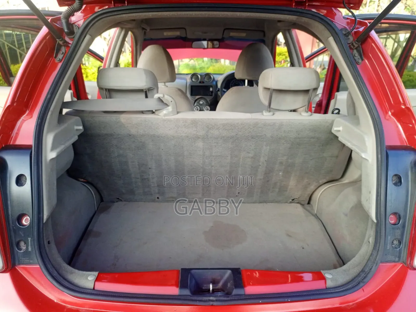 Nissan March 2012 Red