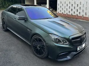 Mercedes-Benz E63 2014 Green