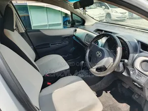 Toyota Vitz 2011 Gray