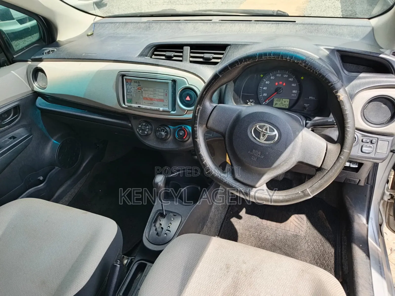 Toyota Vitz 2011 Gray