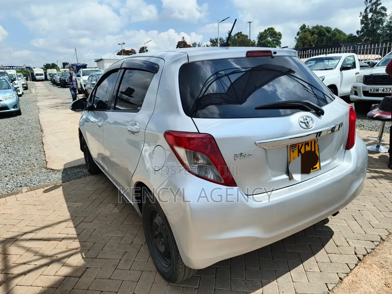 Toyota Vitz 2011 Gray