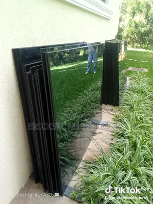 Aluminum Partition With Glass Fittings