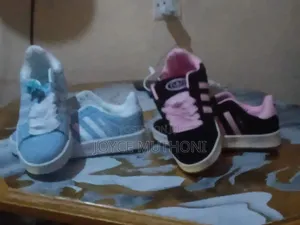 Campus Sneakers
