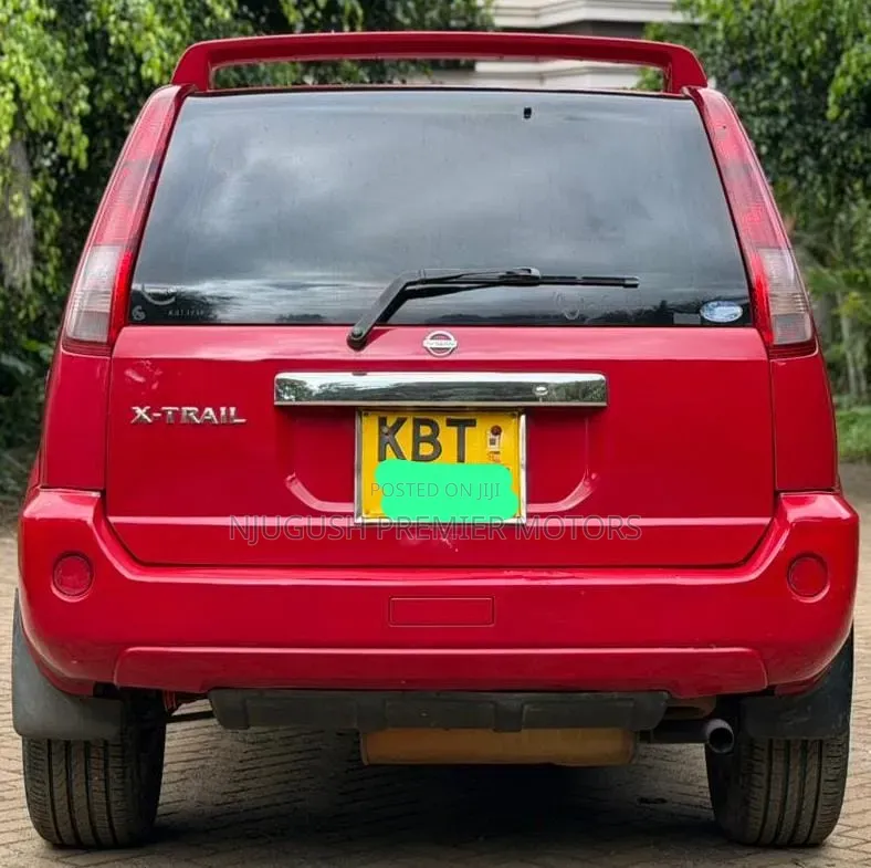 Nissan X-Trail 2005 Red