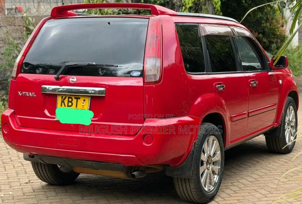 Nissan X-Trail 2005 Red