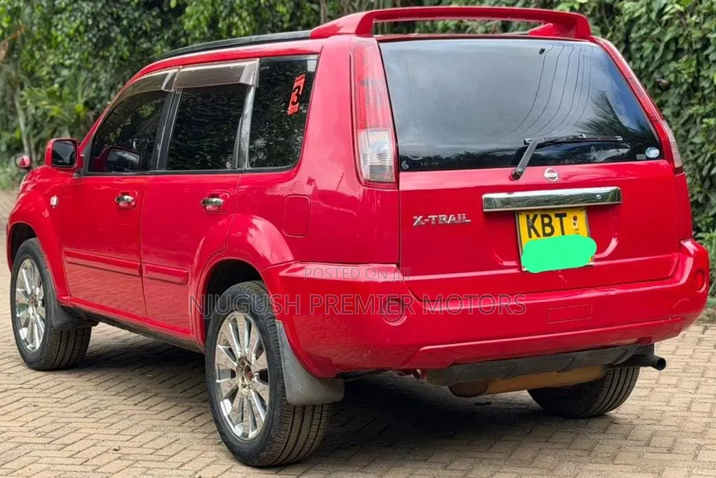Nissan X-Trail 2005 Red