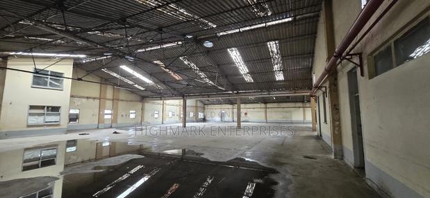 Big Godown to Let; Industrial Area - thumbnail 6