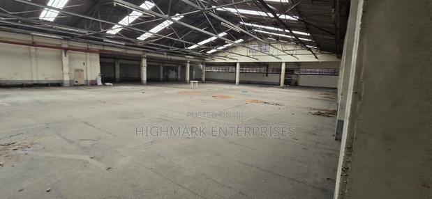 Big Godown to Let; Industrial Area - thumbnail 8