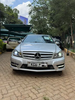 Mercedes-Benz C200 2012 White