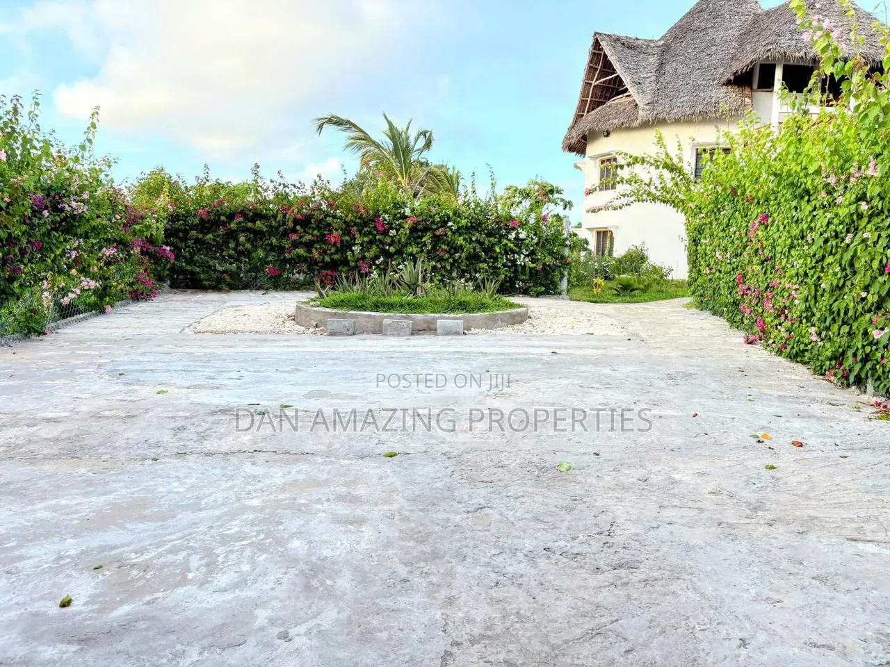 Furnished 2bdrm Villa in Mayungu, Town Centre for rent