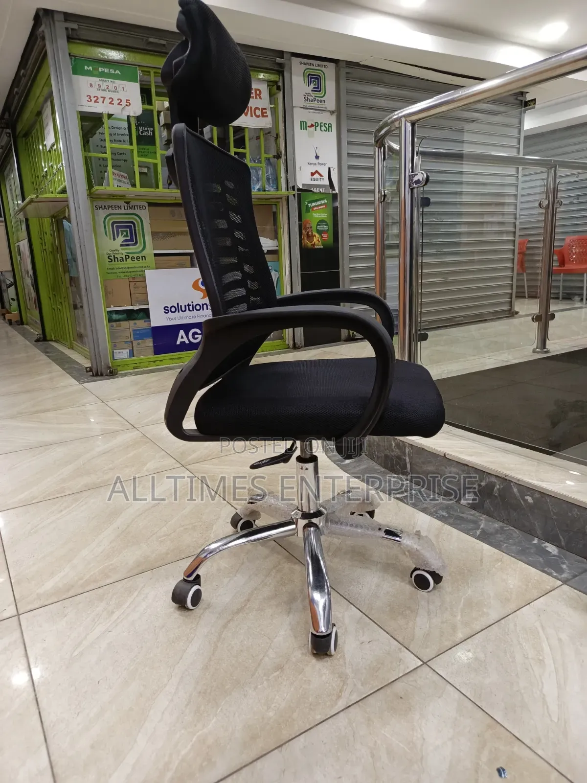 360° Swivel Office Chair With Headrest